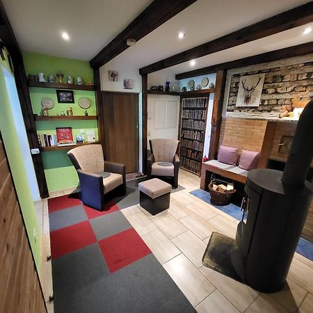 Monteur- Und Ferienwohnung Waldrauschen Fehrenbach Екстер'єр фото