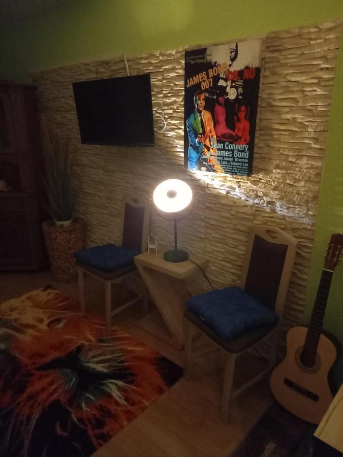 Monteur- Und Ferienwohnung Waldrauschen Fehrenbach Екстер'єр фото