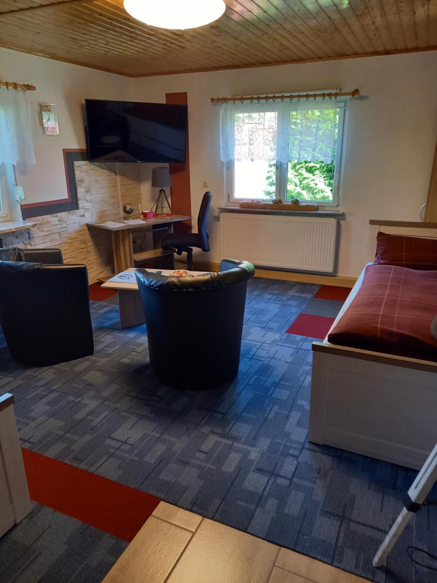Monteur- Und Ferienwohnung Waldrauschen Fehrenbach Екстер'єр фото
